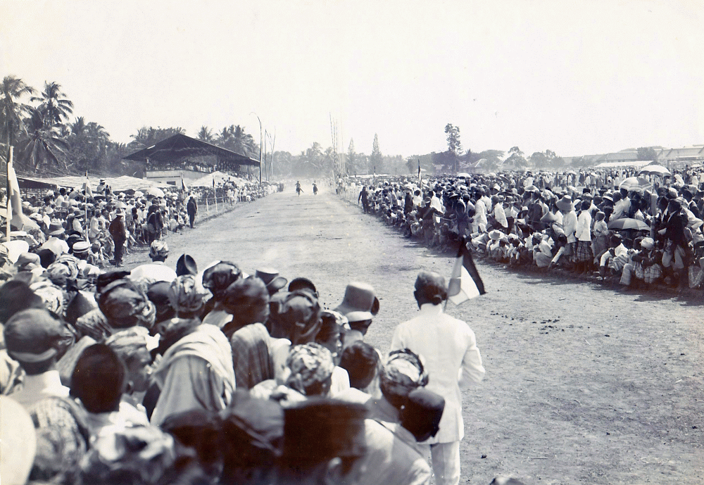 Adrien Henri MG (1873-1965) Tegal jubileumfeesten1923